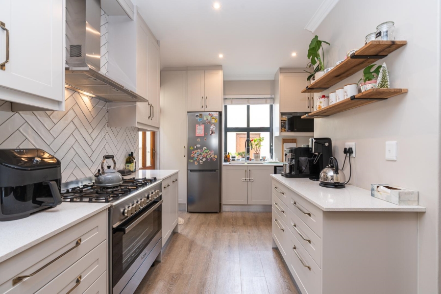 3 Bedroom Property for Sale in Royal Ascot Western Cape